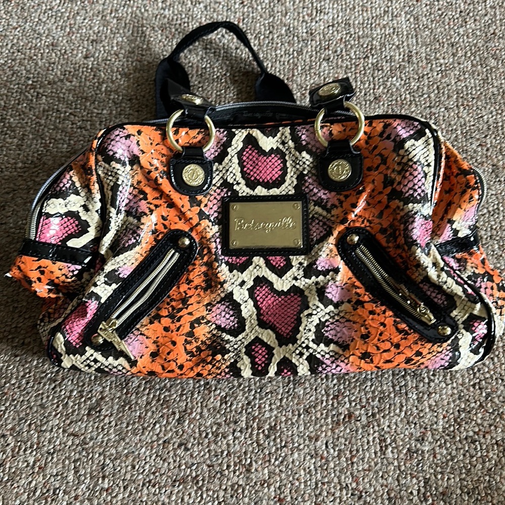 Betseyville shoulder bag